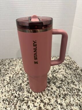 Stanley Rose Pink Insulated Travel Mug with Handle New 40 Oz